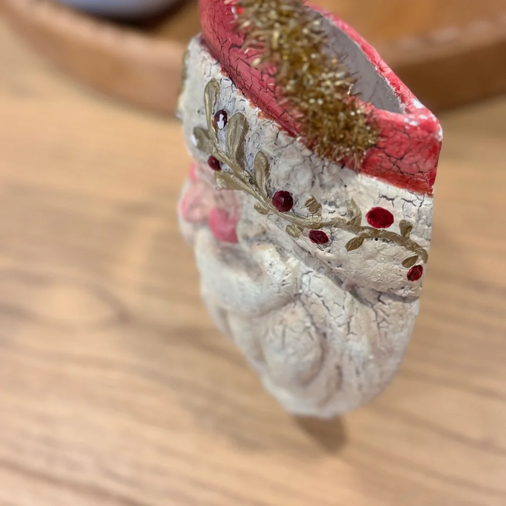 vintage-style, crackle-finish resin or plaster Santa Claus figurine / Vase
